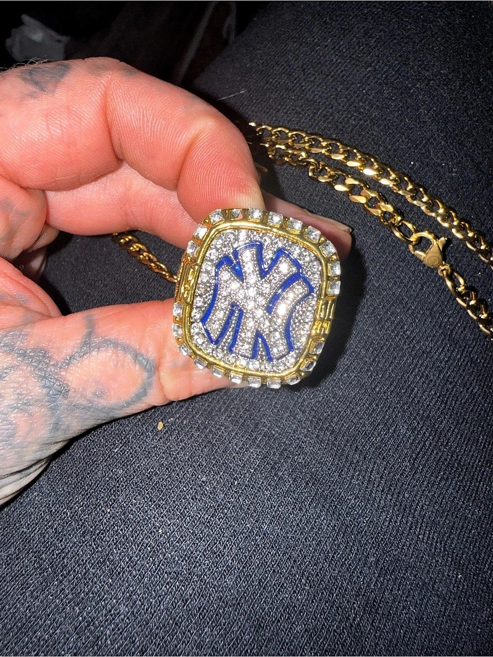 NEW YORK CHAMPIONSHIP RING AND CHAIN